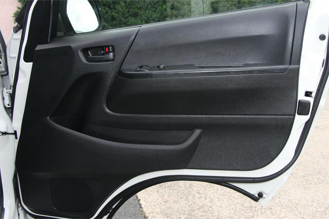 2016 Toyota Hiace Dx (camper Kit)-28