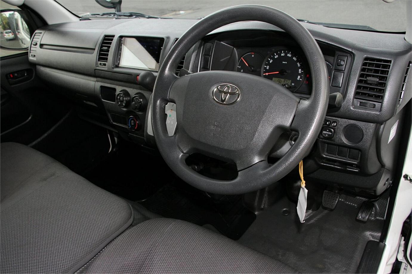 2016 Toyota Hiace Dx (camper Kit)-29