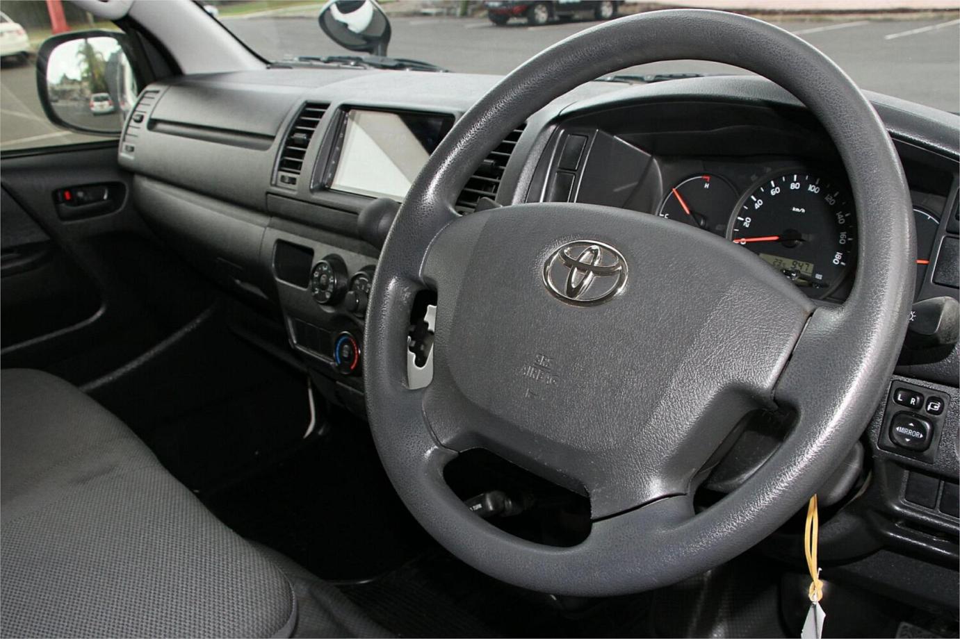 2016 Toyota Hiace Dx (camper Kit)-30