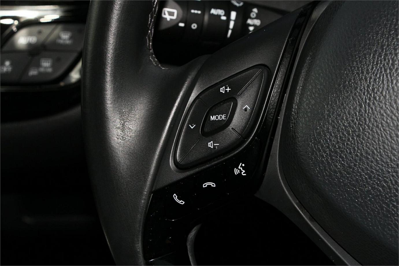 2018 TOYOTA C-HR G (HYBRID)-9 2018 TOYOTA C-HR G (HYBRID)-9