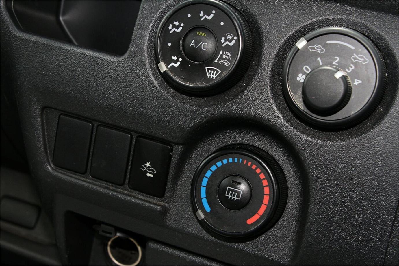 2018 Toyota Hiace Dx (camper Kit)-11