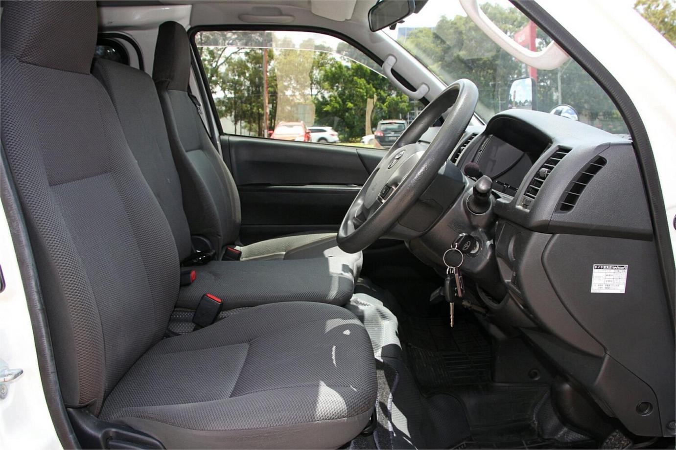 2018 Toyota Hiace Dx (camper Kit)-20