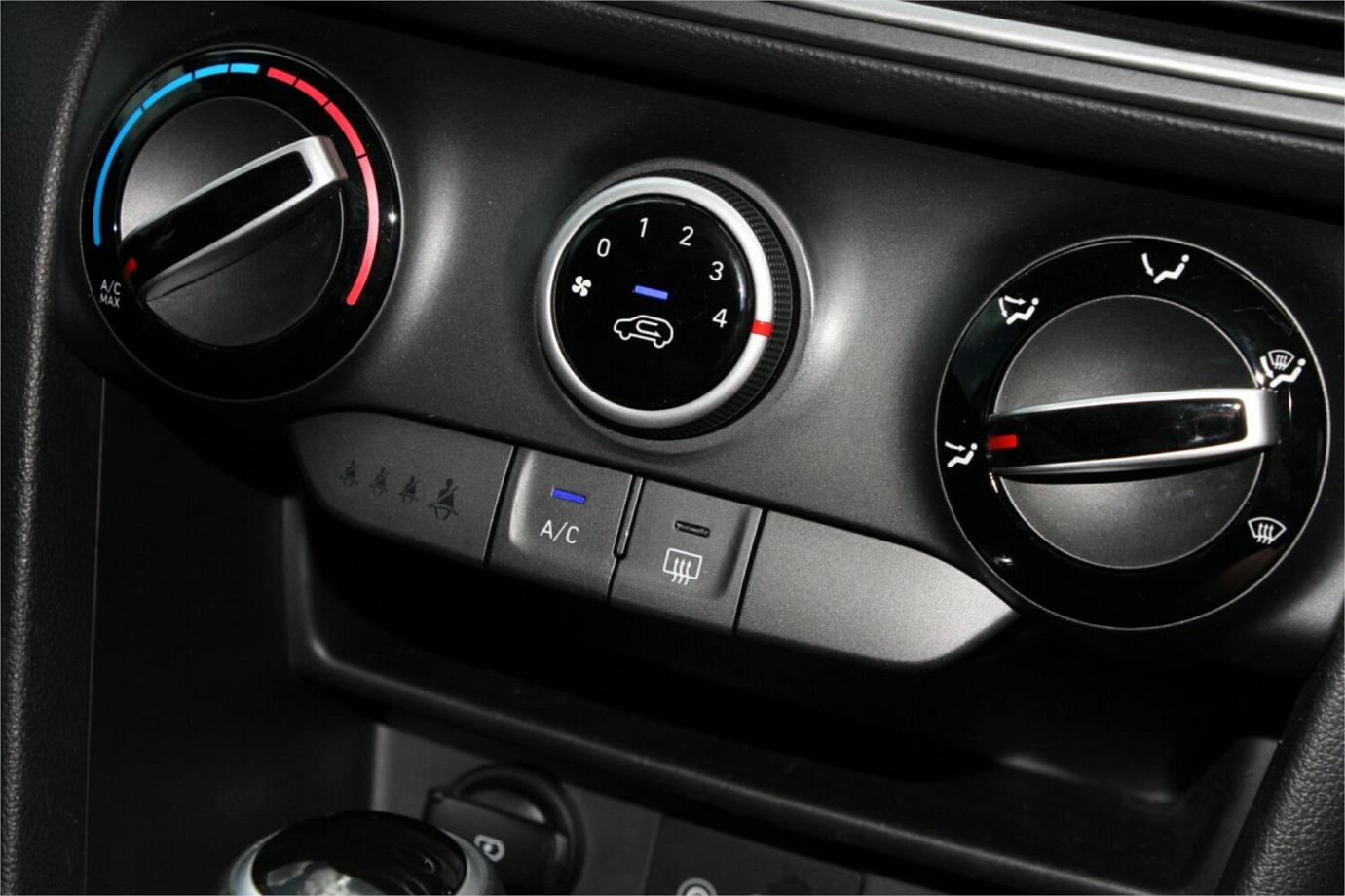 2020 Hyundai Kona Active-8 2020 Hyundai Kona Active-8