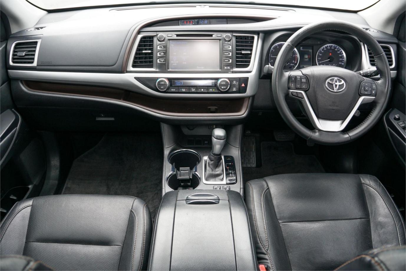 2017 Toyota Kluger Gxl-12