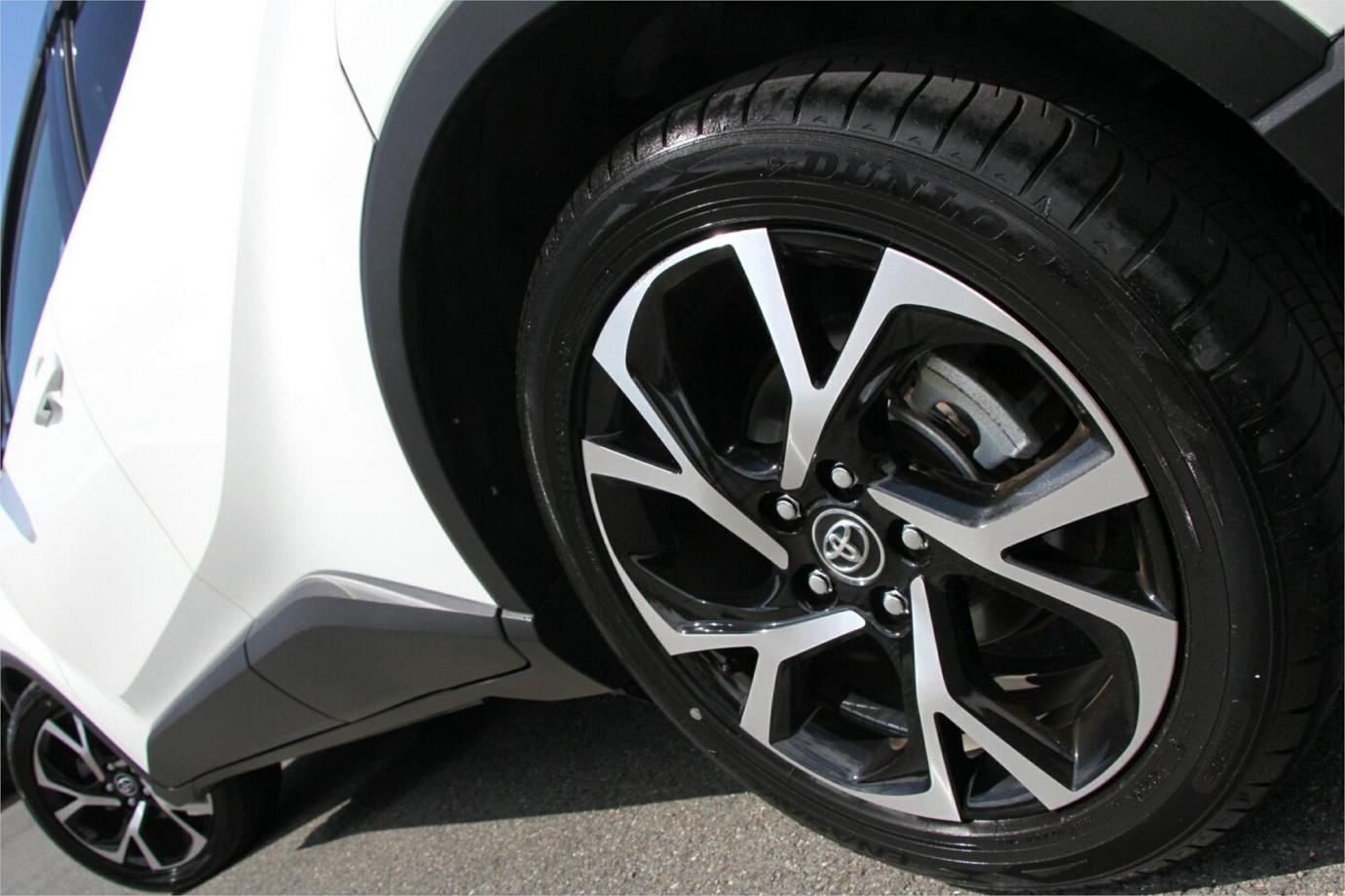 2018 TOYOTA C-HR G TWO TONE (HYBRID)-21 2018 TOYOTA C-HR G TWO TONE (HYBRID)-21