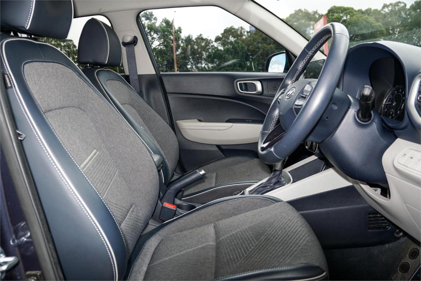 2021 Hyundai Venue Elite-2