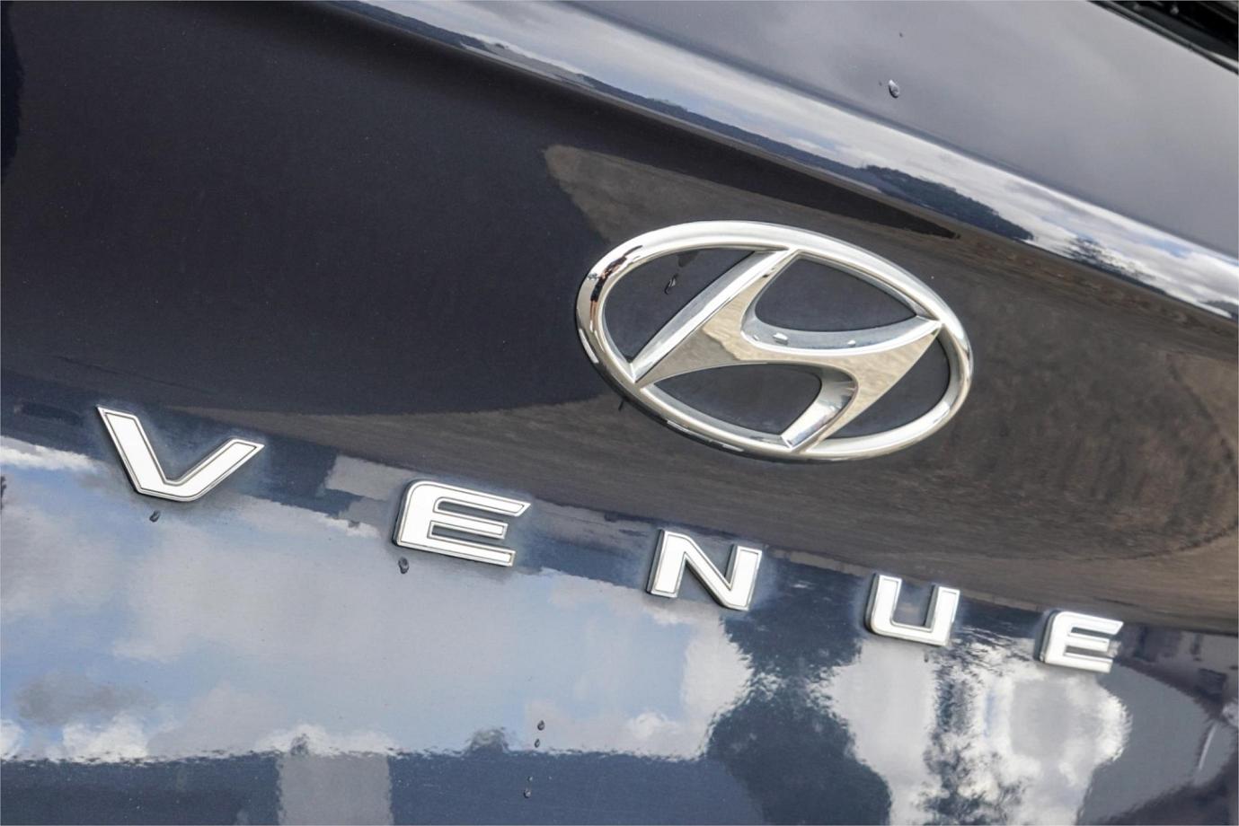 2021 Hyundai Venue Elite-12