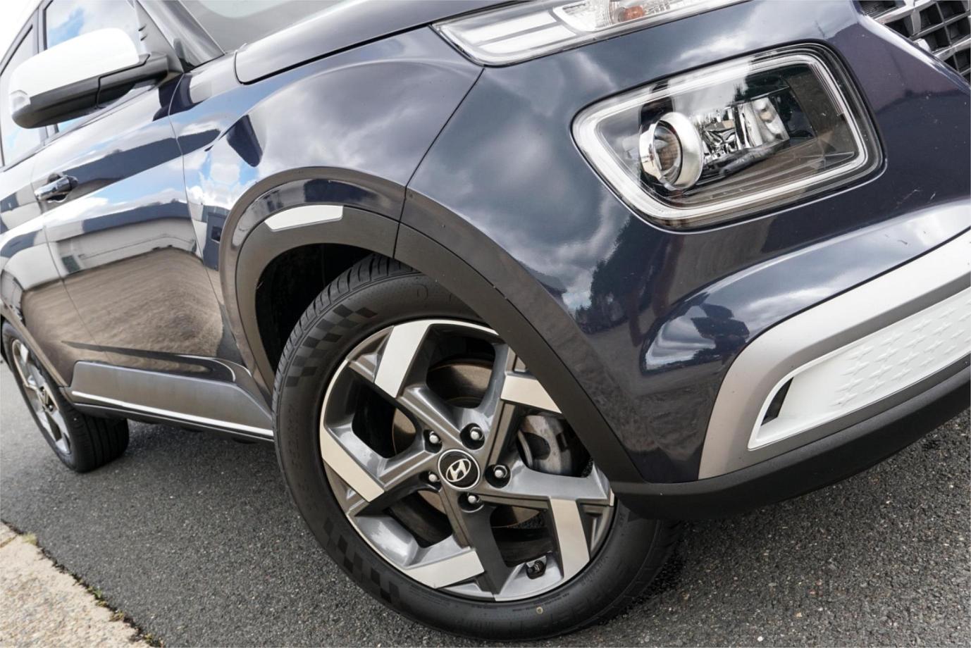 2021 Hyundai Venue Elite-19