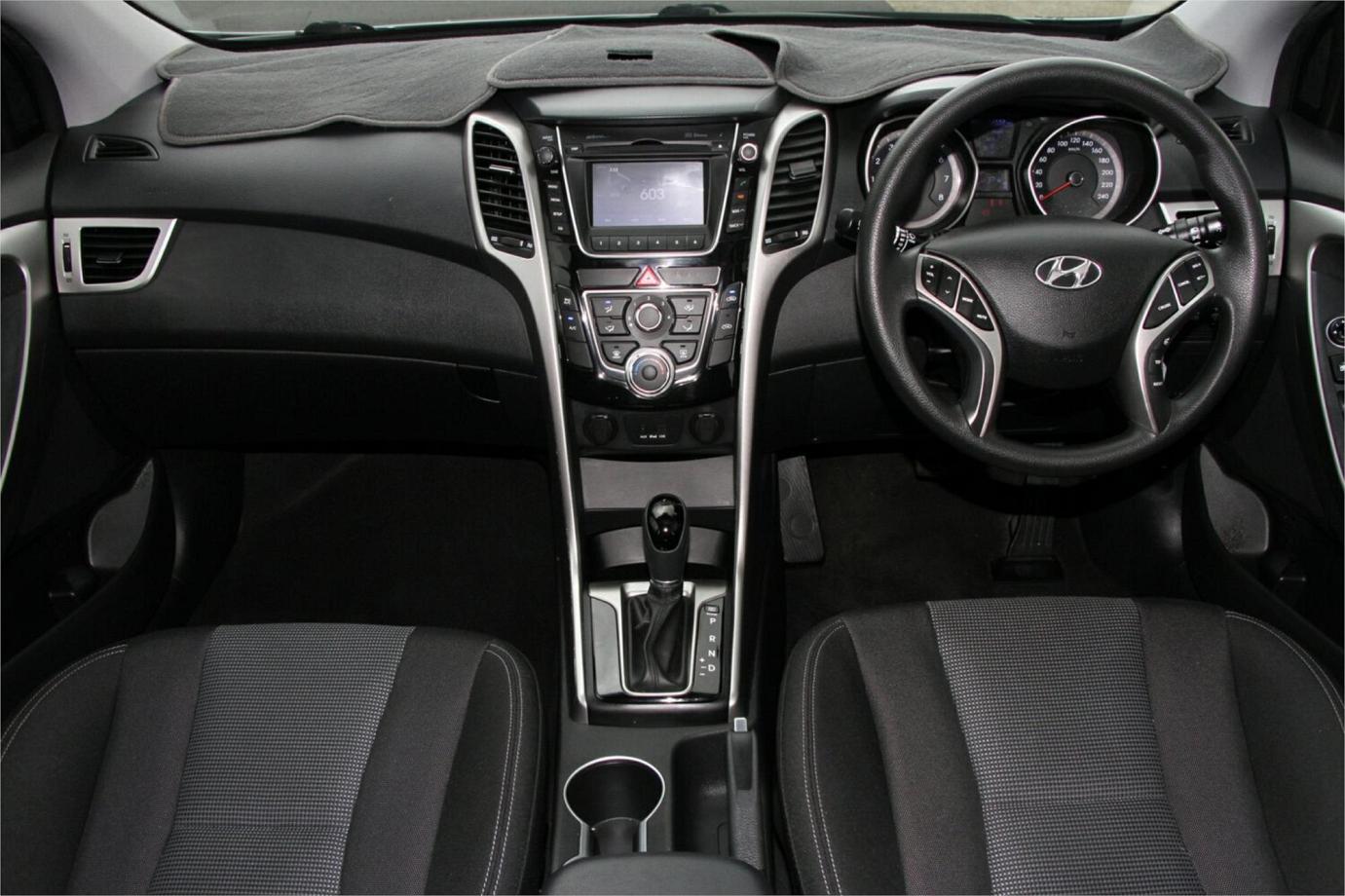 2012 Hyundai I30 Active-10