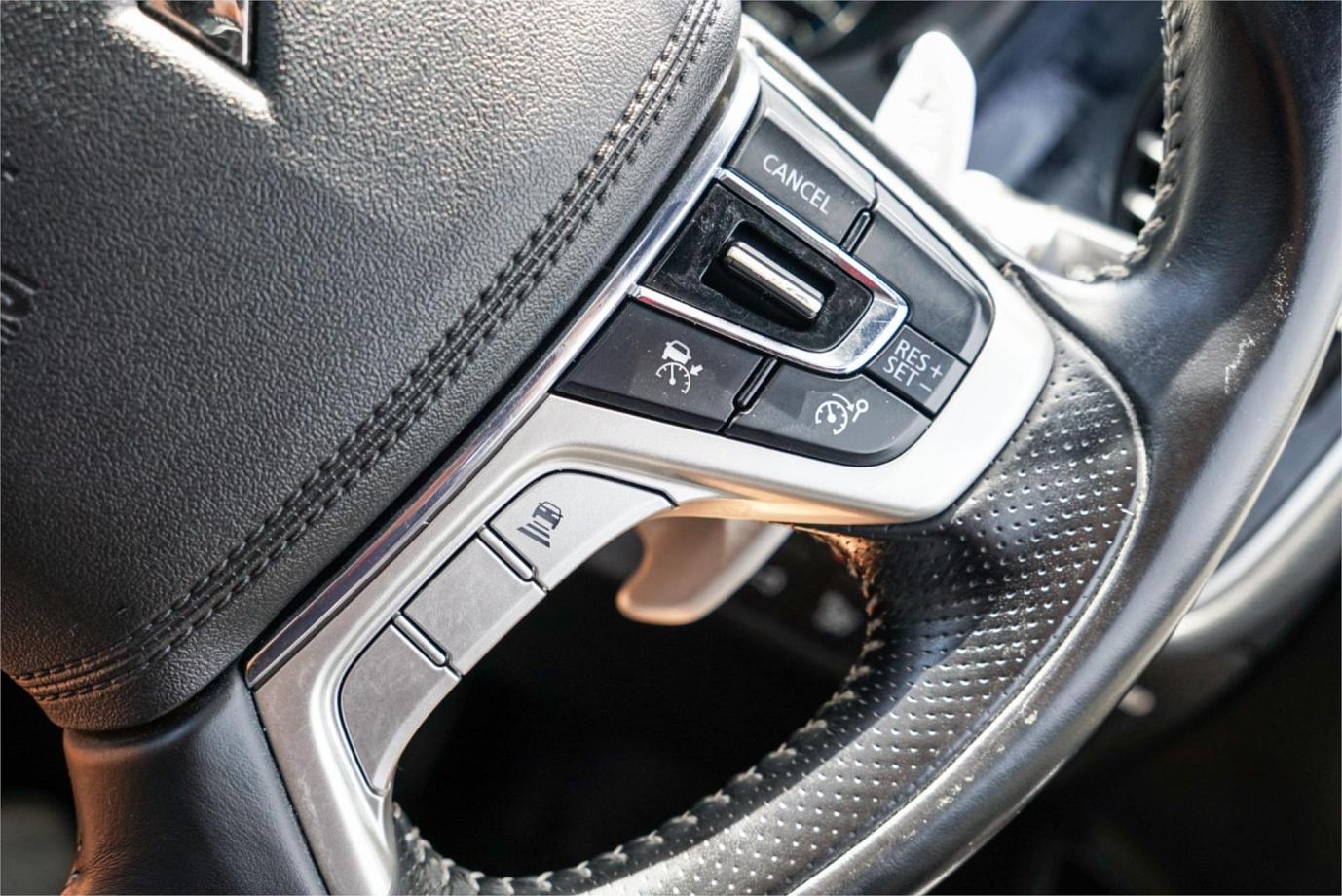 2018 Mitsubishi Outlander Phev Exceed-11