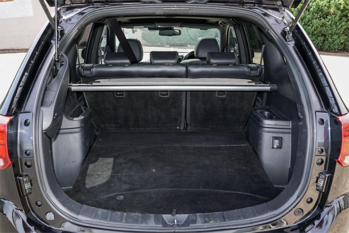 2018 Mitsubishi Outlander Phev Exceed-17