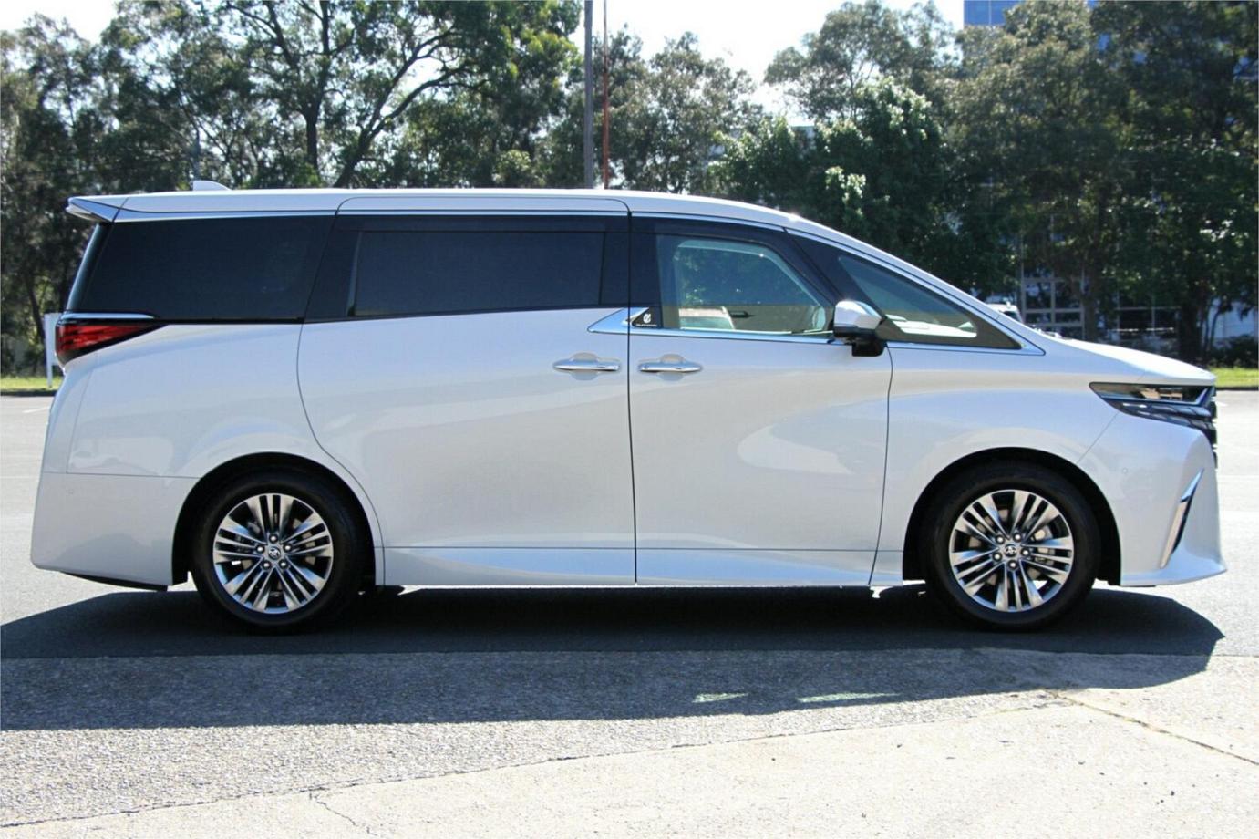 2023 Toyota Alphard Z (hybrid)-16