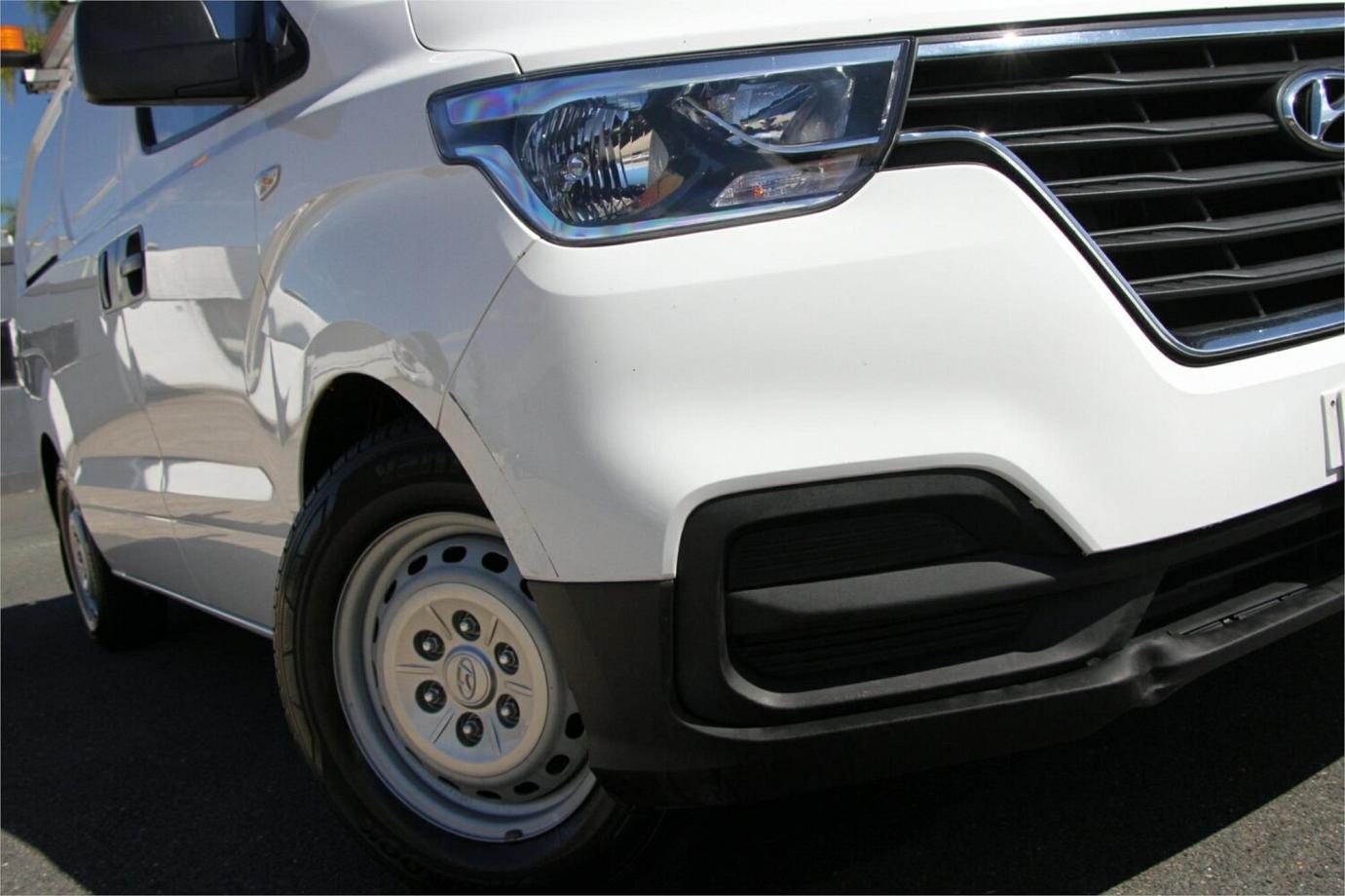 2020 Hyundai Iload-12