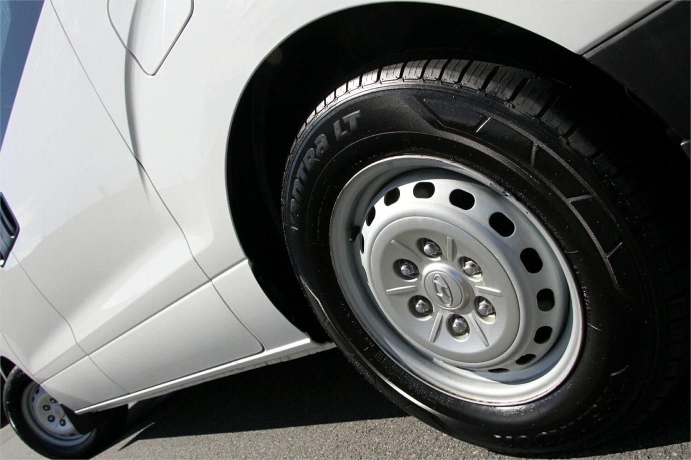 2020 Hyundai Iload-20