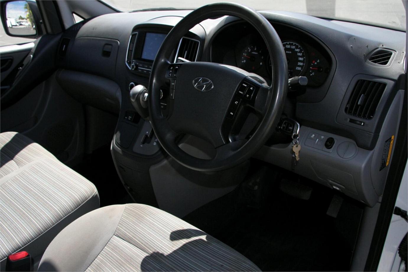 2020 Hyundai Iload-22