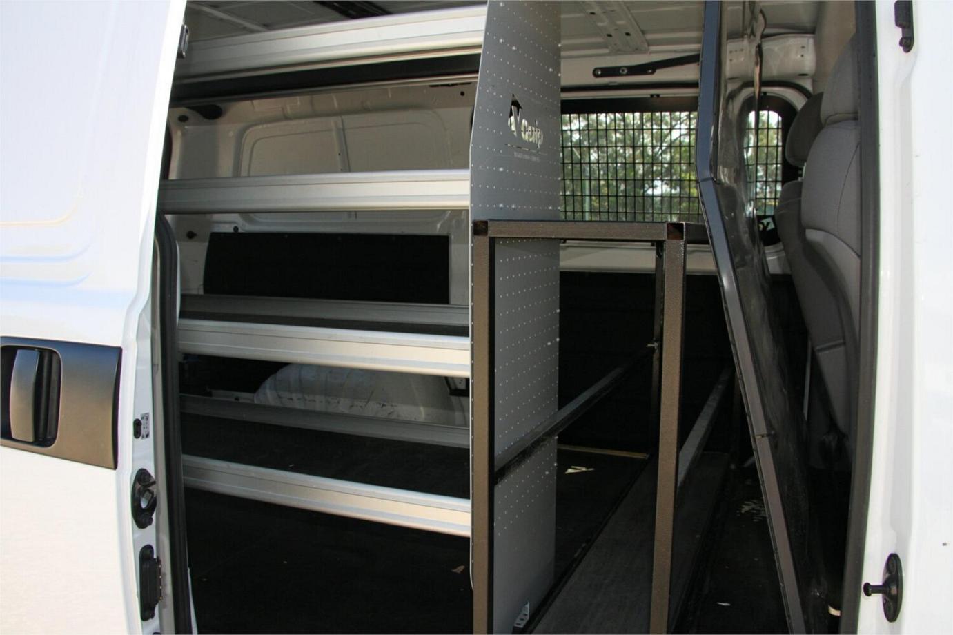 2020 Hyundai Iload-25