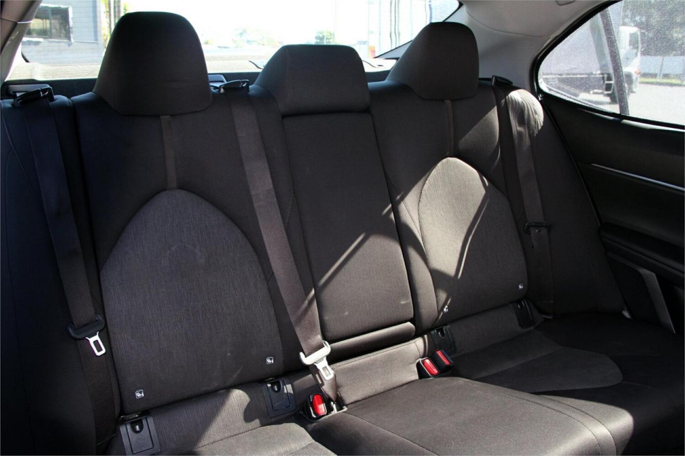 2019 Toyota Camry Ascent-3