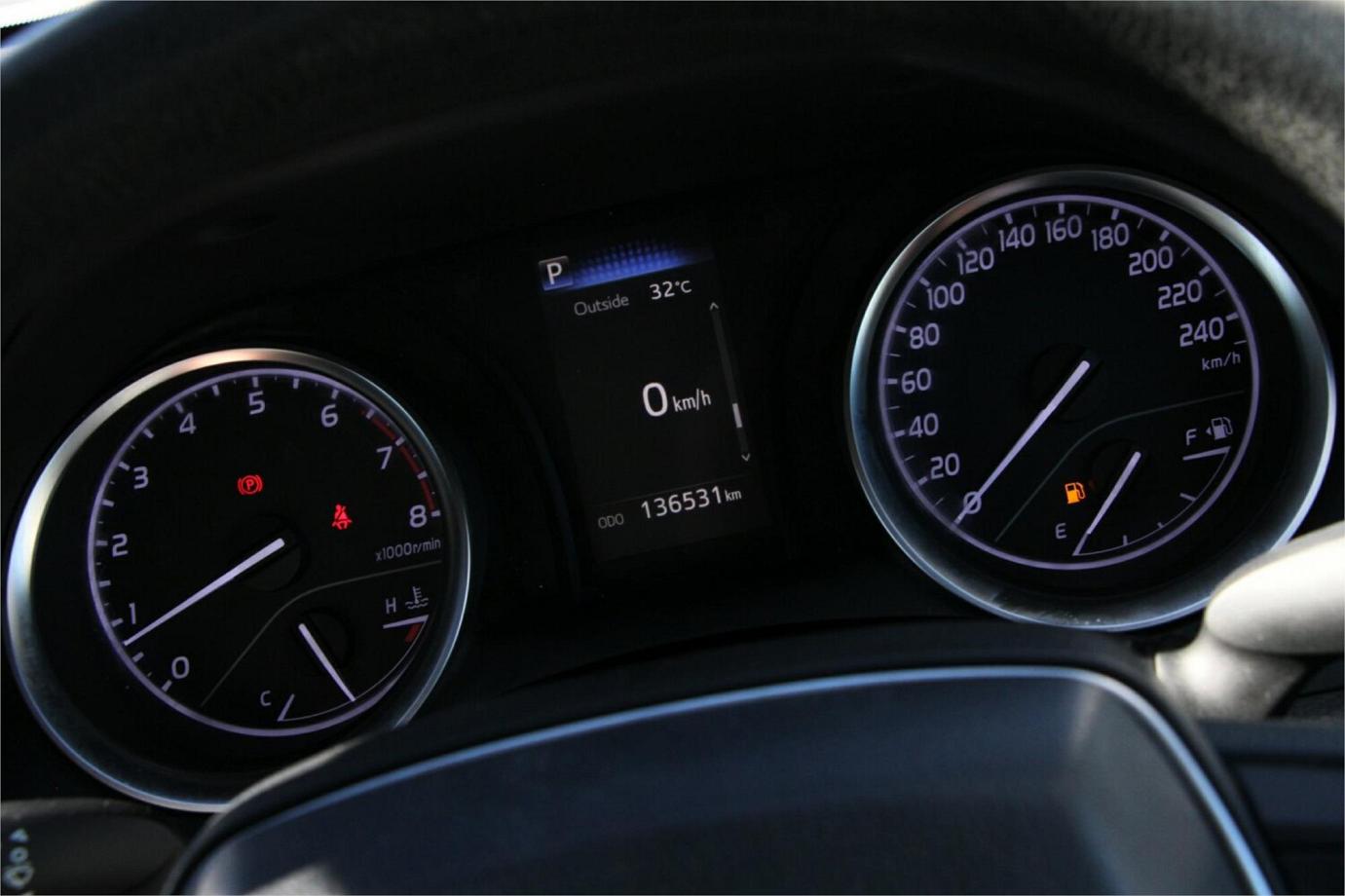 2019 Toyota Camry Ascent-4