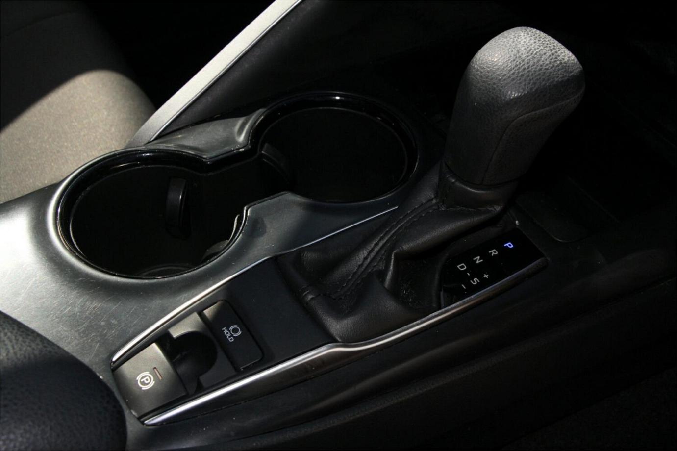 2019 Toyota Camry Ascent-6