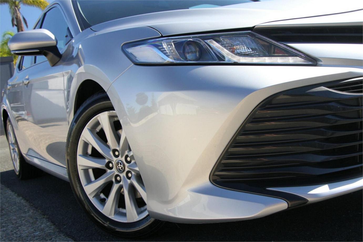 2019 Toyota Camry Ascent-12