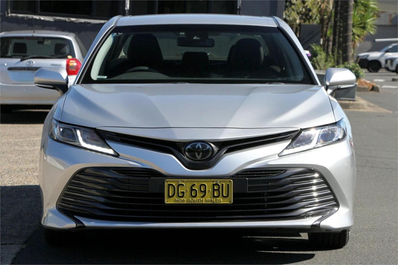 2019 Toyota Camry Ascent-14