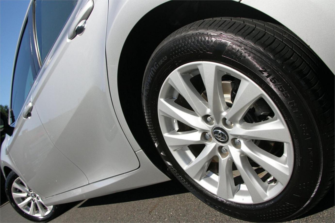 2019 Toyota Camry Ascent-22