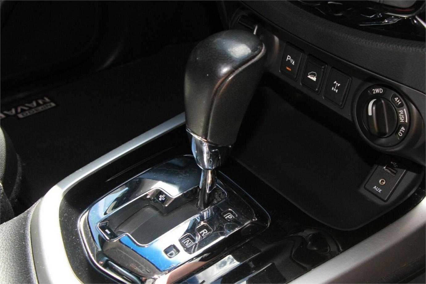 2016 Nissan Navara St-x-8