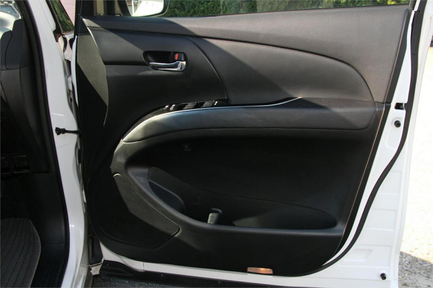 2014 Toyota Estima Aeras Premium-21