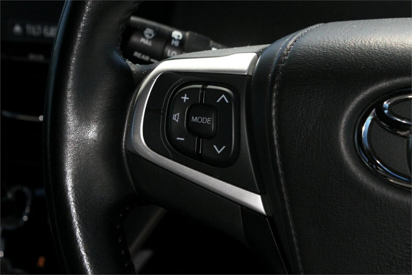 2017 Toyota Estima Aeras (premium)-8