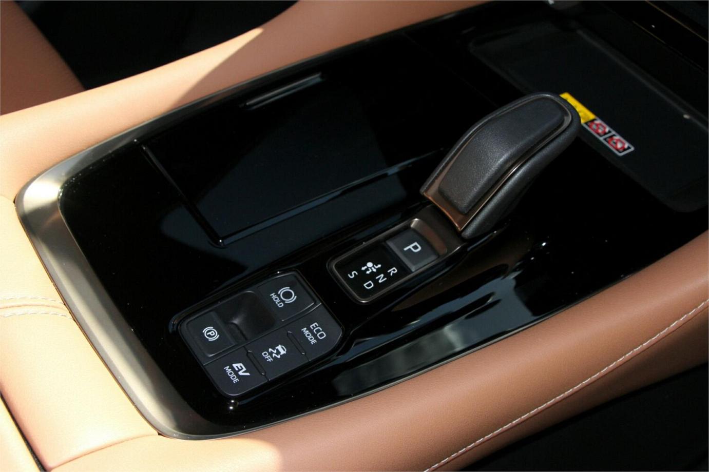 2024 Toyota Vellfire Z Premier (hybrid)-9