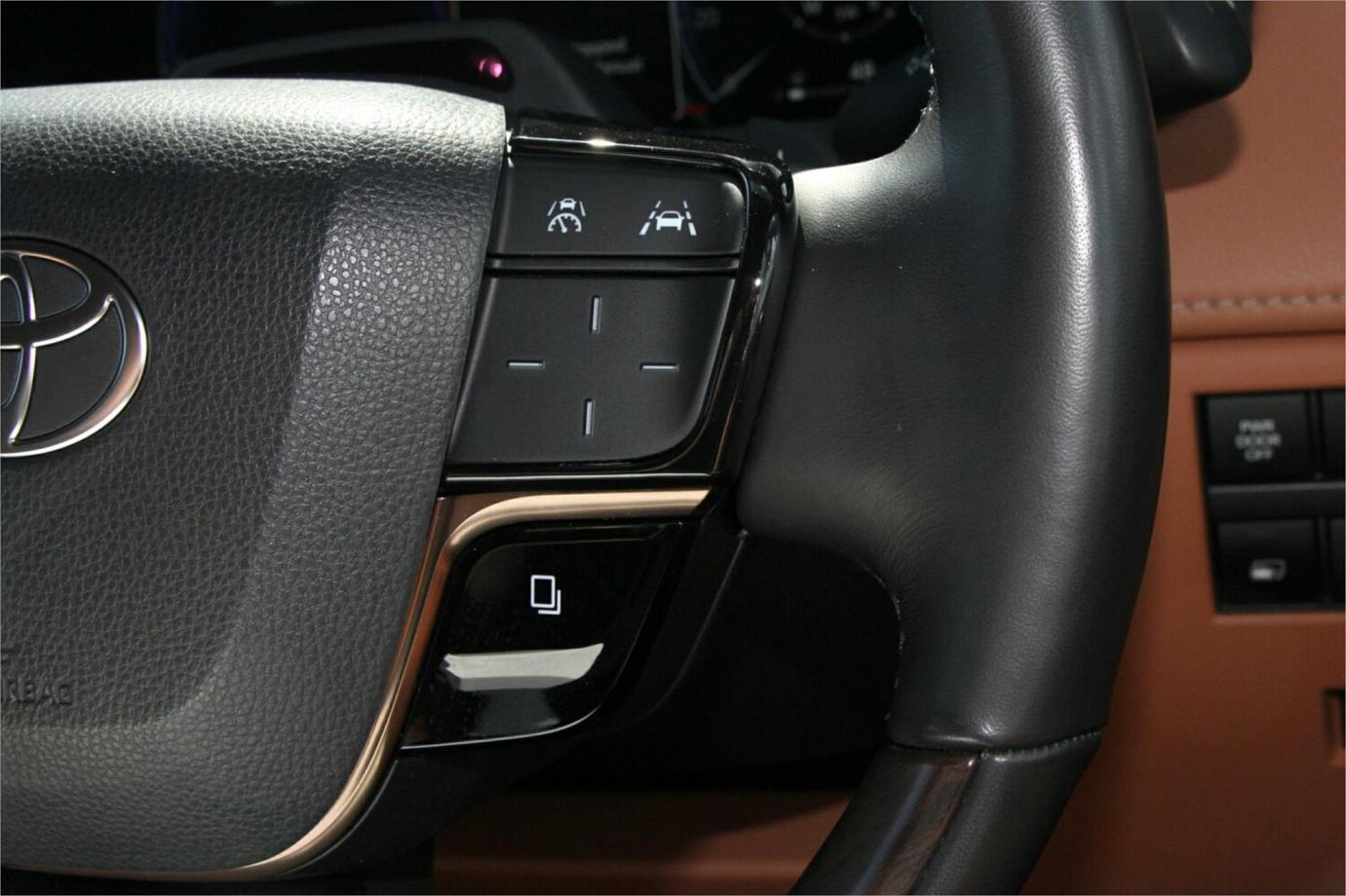 2024 Toyota Vellfire Z Premier (hybrid)-11