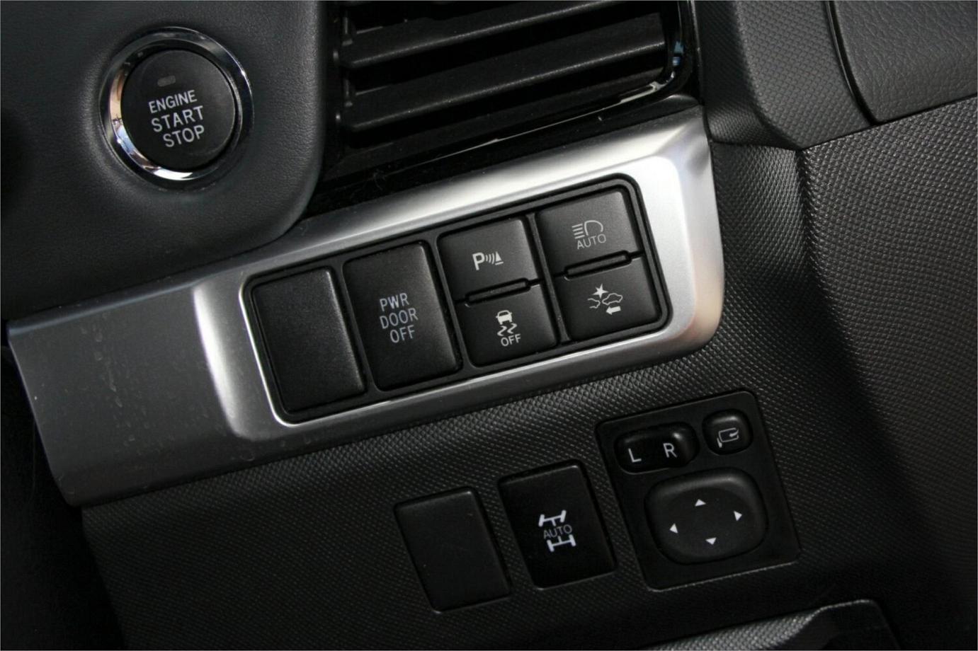 2016 Toyota Estima Aeras Premium-8