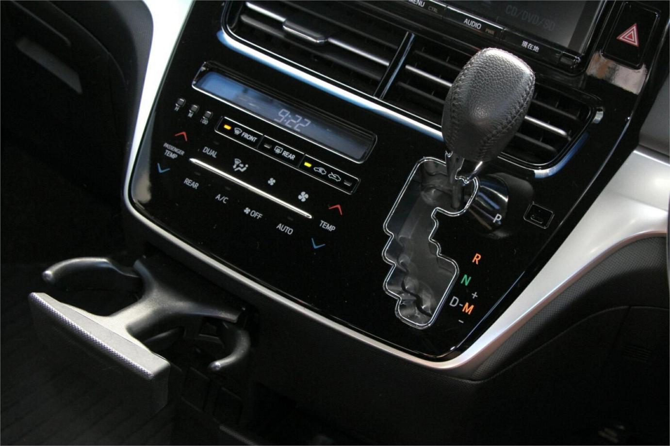 2016 Toyota Estima Aeras Premium-9