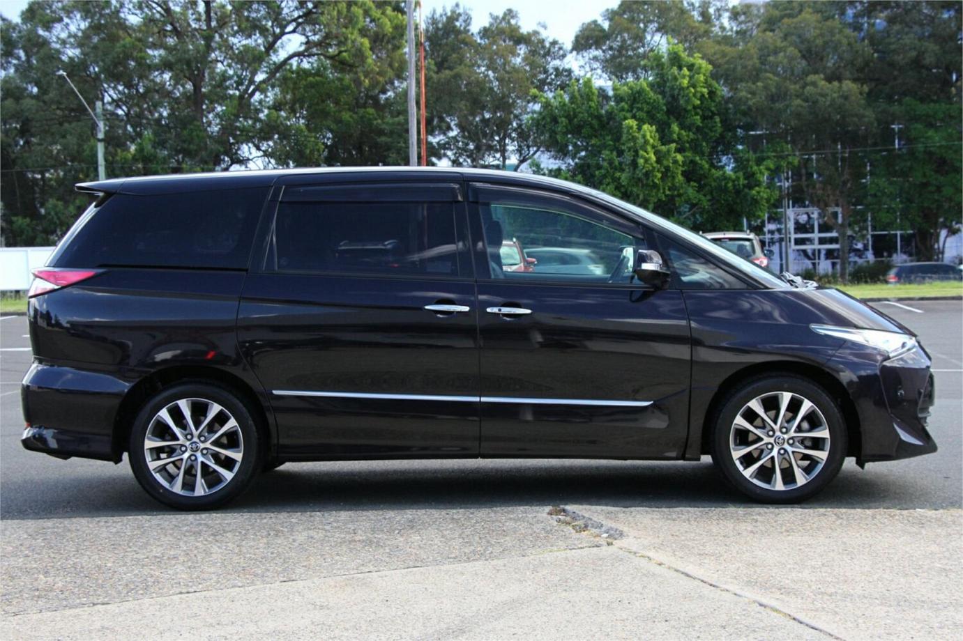 2016 Toyota Estima Aeras Premium-11