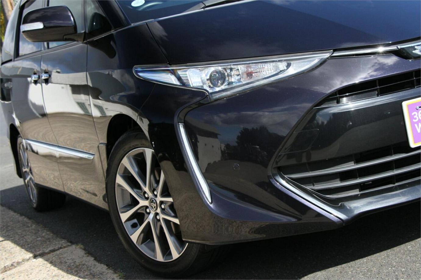 2016 Toyota Estima Aeras Premium-12