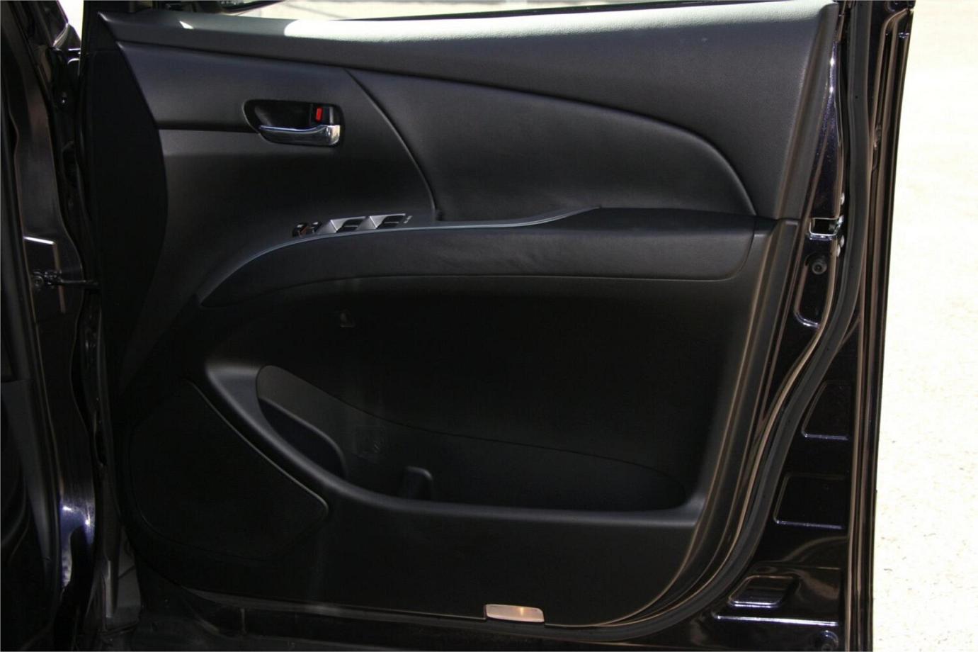 2016 Toyota Estima Aeras Premium-21