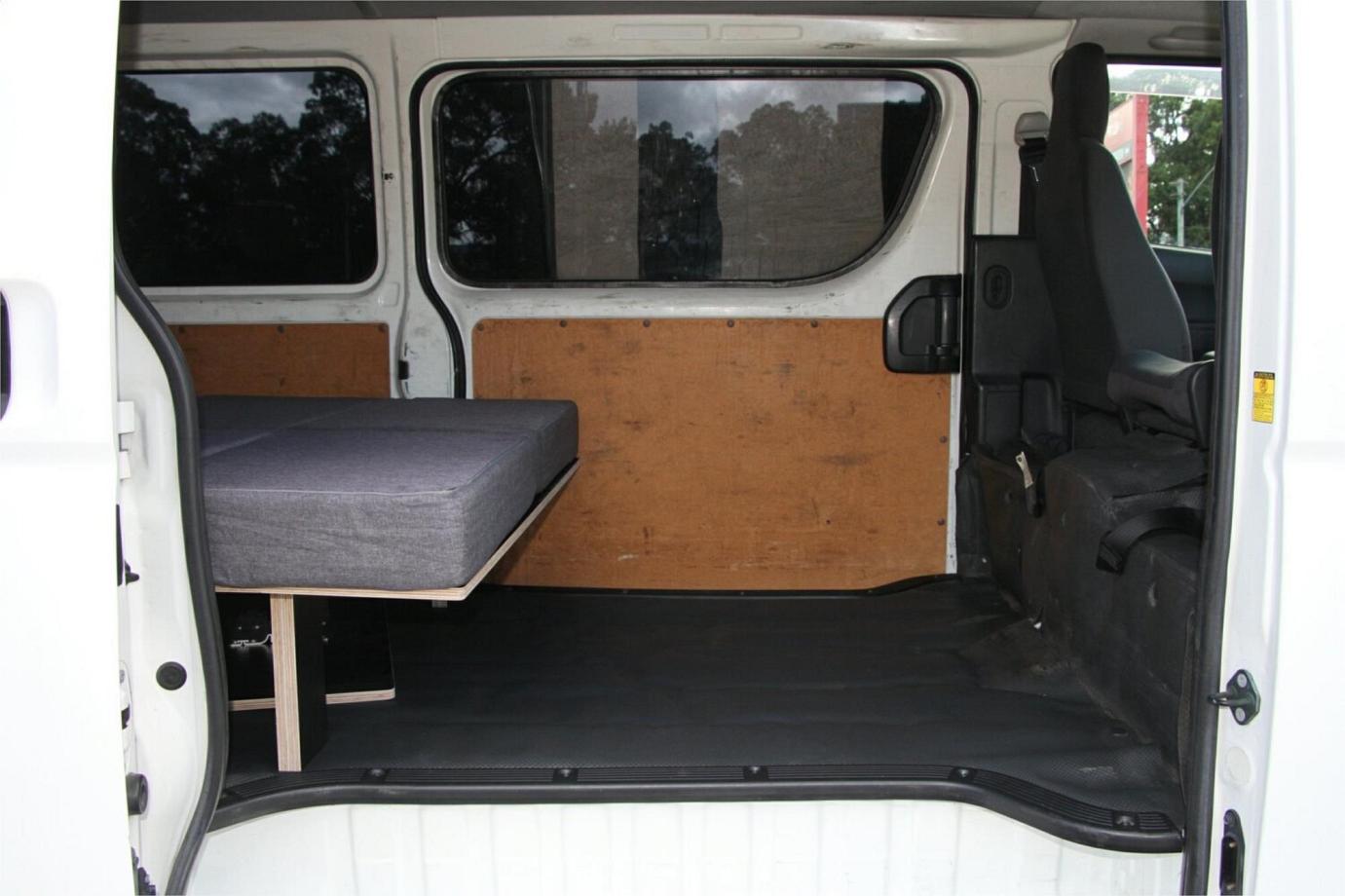 2014 Toyota Hiace Dx (camper Kit)-2