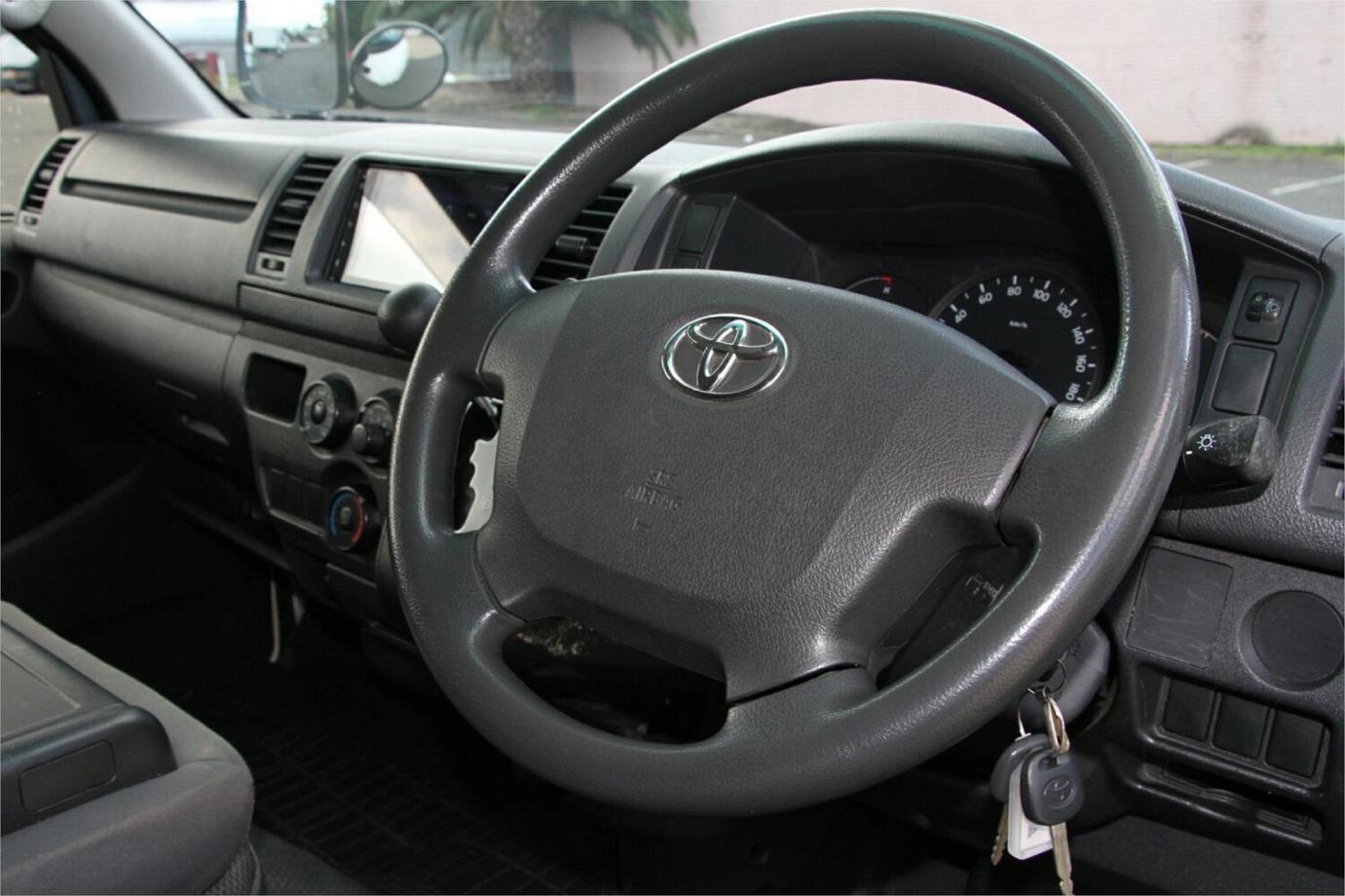 2014 Toyota Hiace Dx (camper Kit)-24