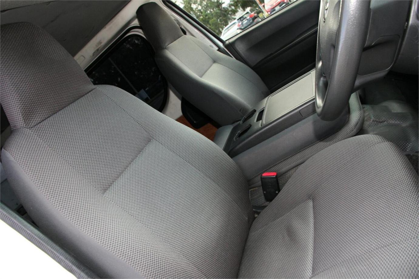 2014 Toyota Hiace Dx (camper Kit)-26