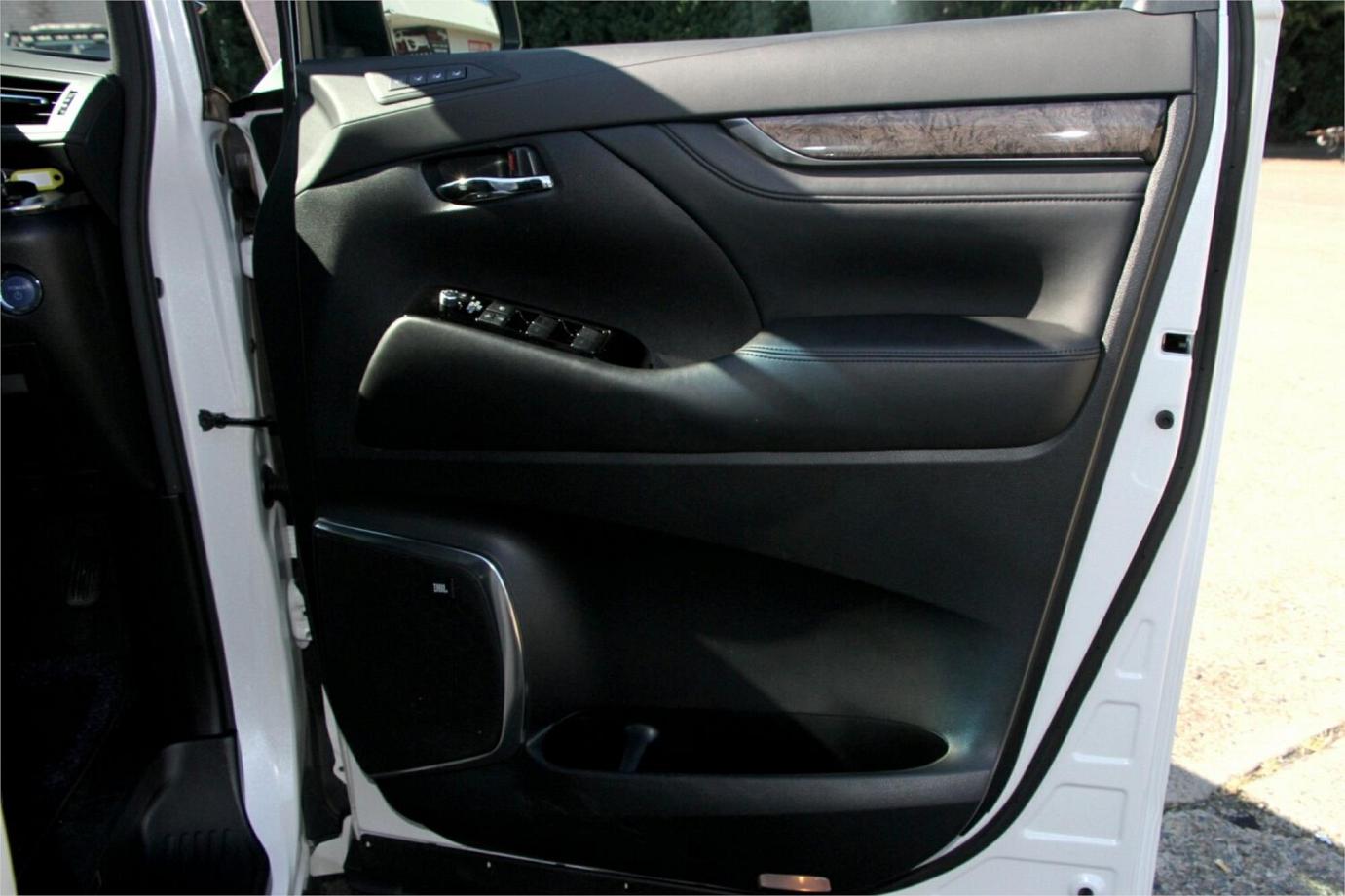 2021 Toyota Alphard Executive Lounge (hybrid)-24