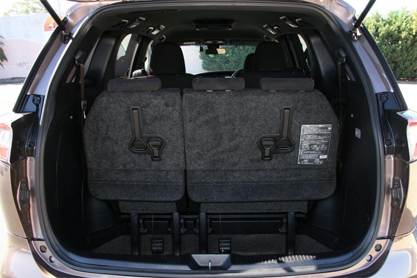 2019 Toyota Estima Aeras-17