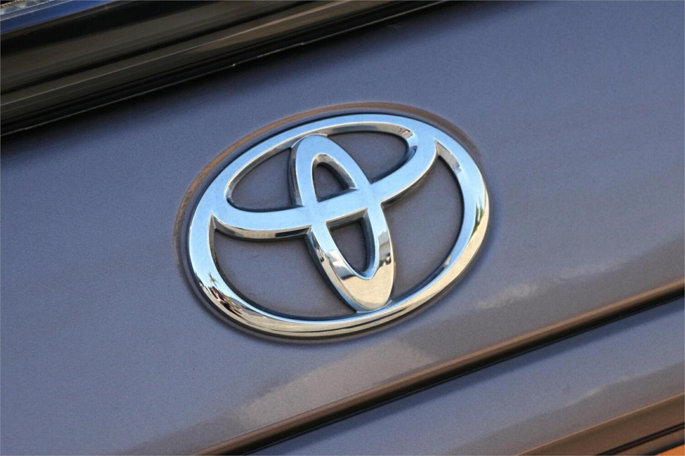 2019 Toyota Estima Aeras-19