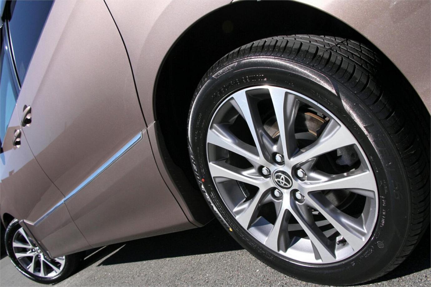 2019 Toyota Estima Aeras-23