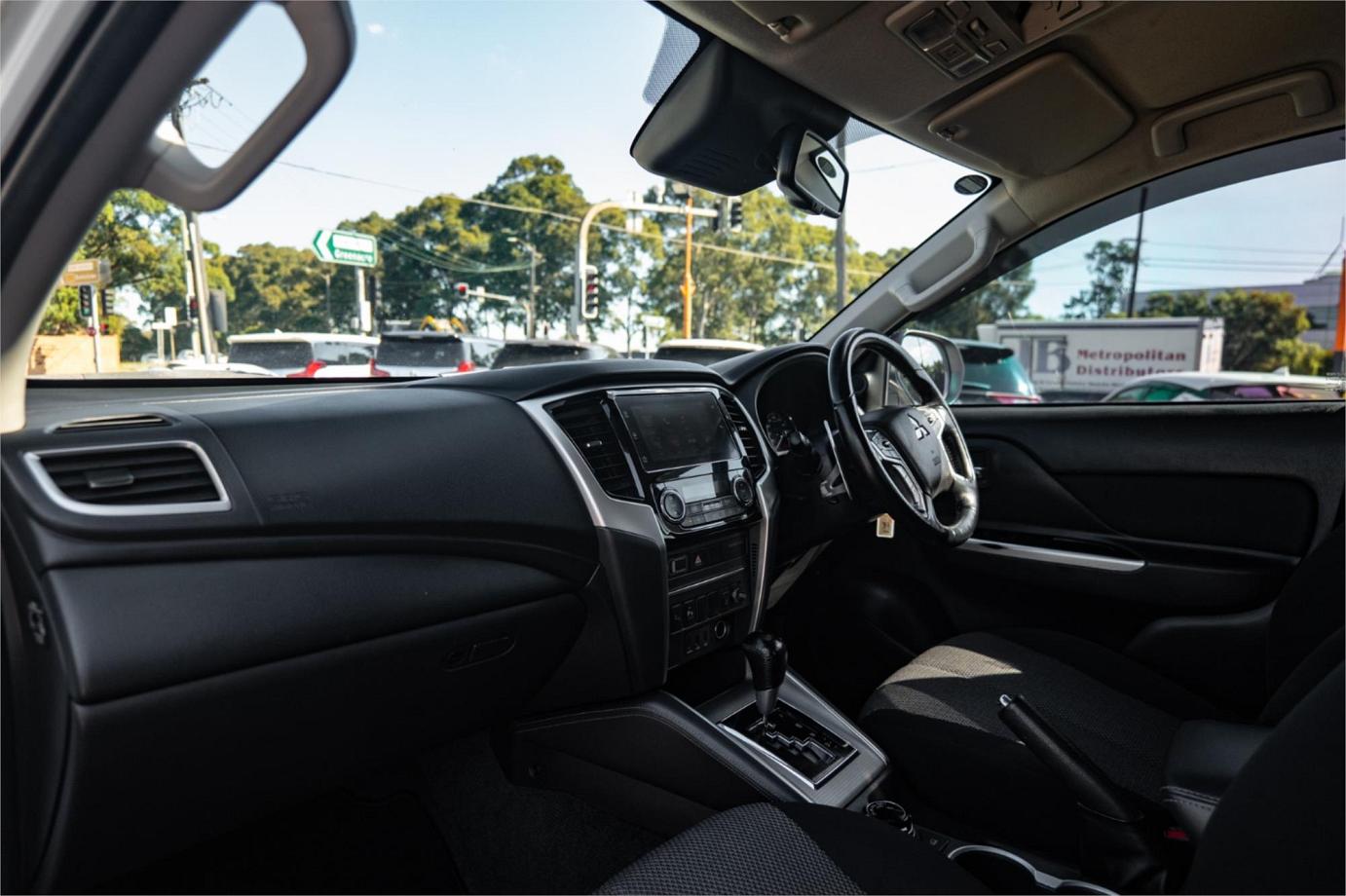 2018 Mitsubishi Triton Gls-14