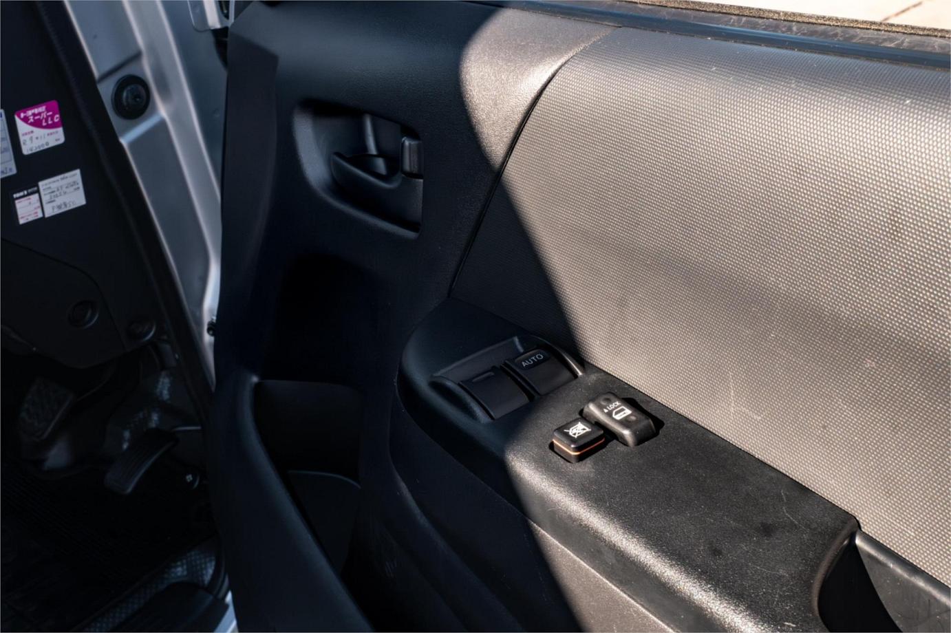2019 Toyota Hiace Dx (camper Kit)-6