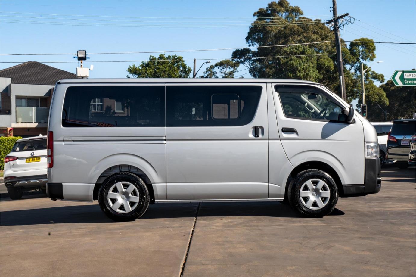 2019 Toyota Hiace Dx (camper Kit)-26