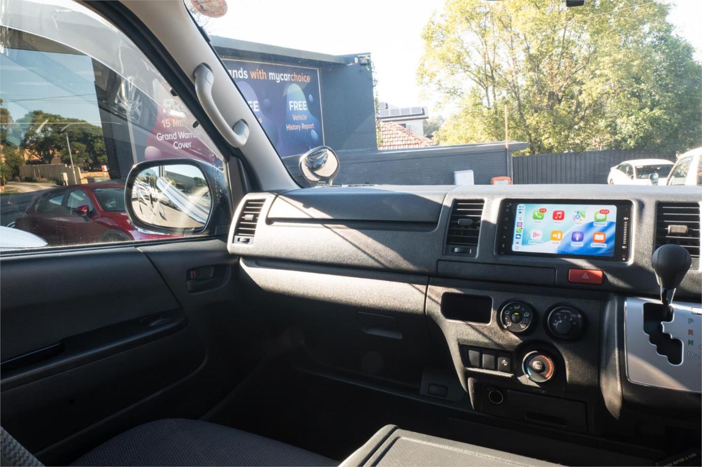 2017 Toyota Hiace Dx Gl (camper Kit)-11
