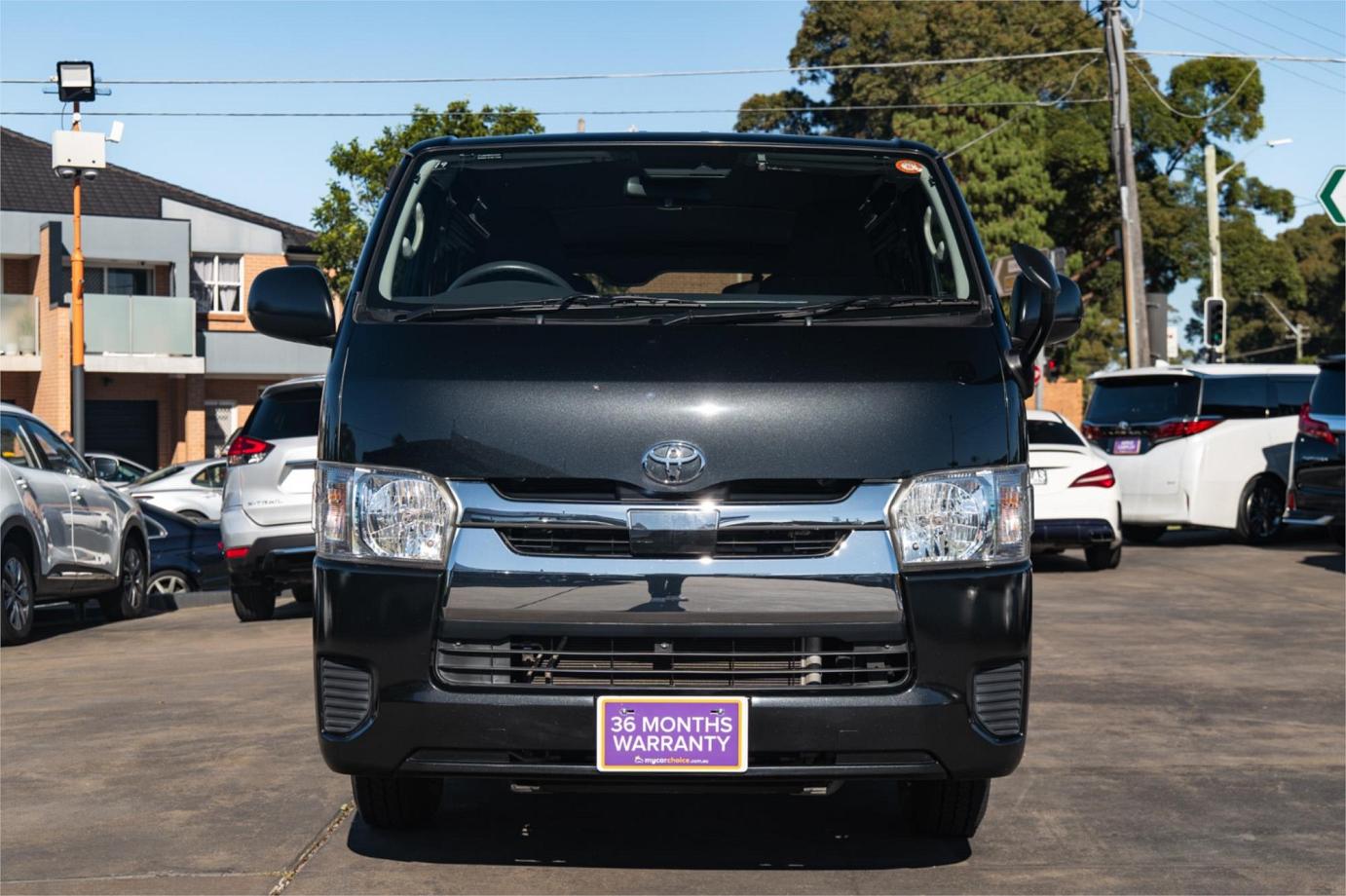 2017 Toyota Hiace Dx Gl (camper Kit)-12