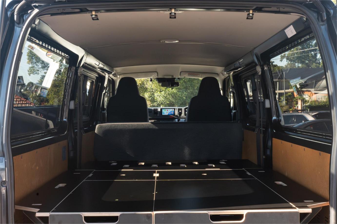 2017 Toyota Hiace Dx Gl (camper Kit)-24