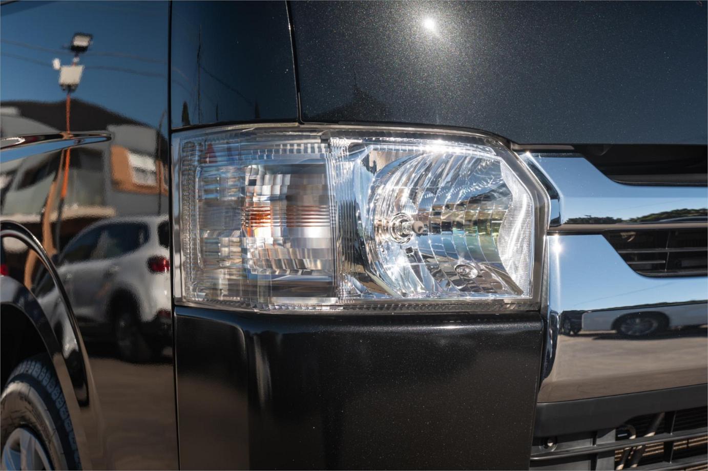 2017 Toyota Hiace Dx Gl (camper Kit)-34